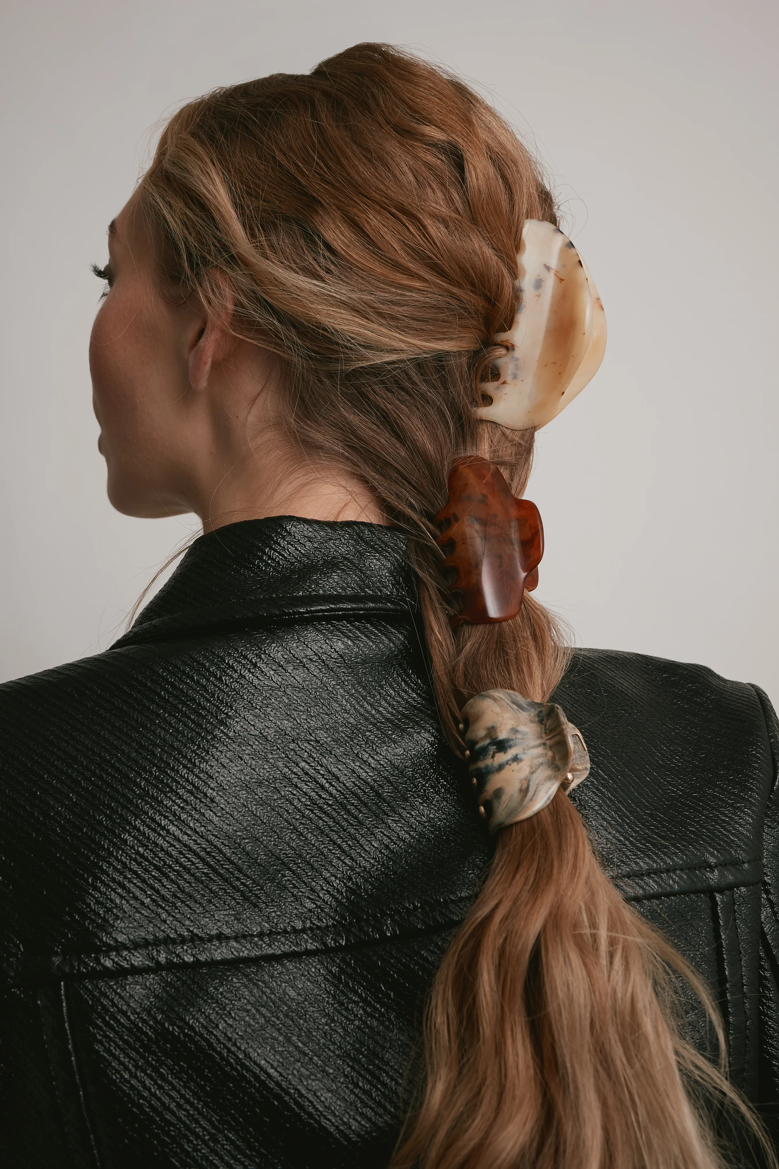 Bleecker Claw Clip - Image 6