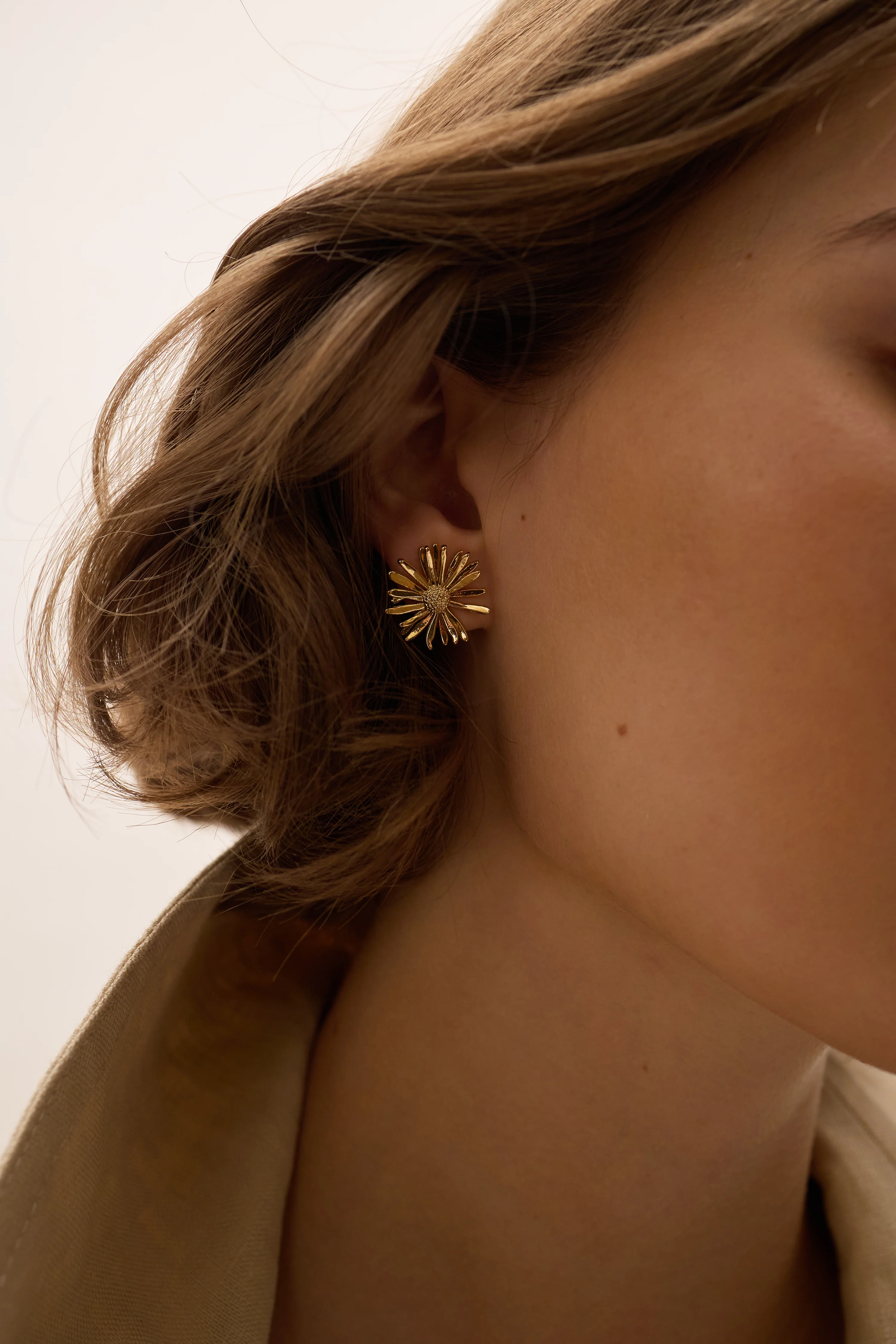 Daisy Stud Earrings - Image 2