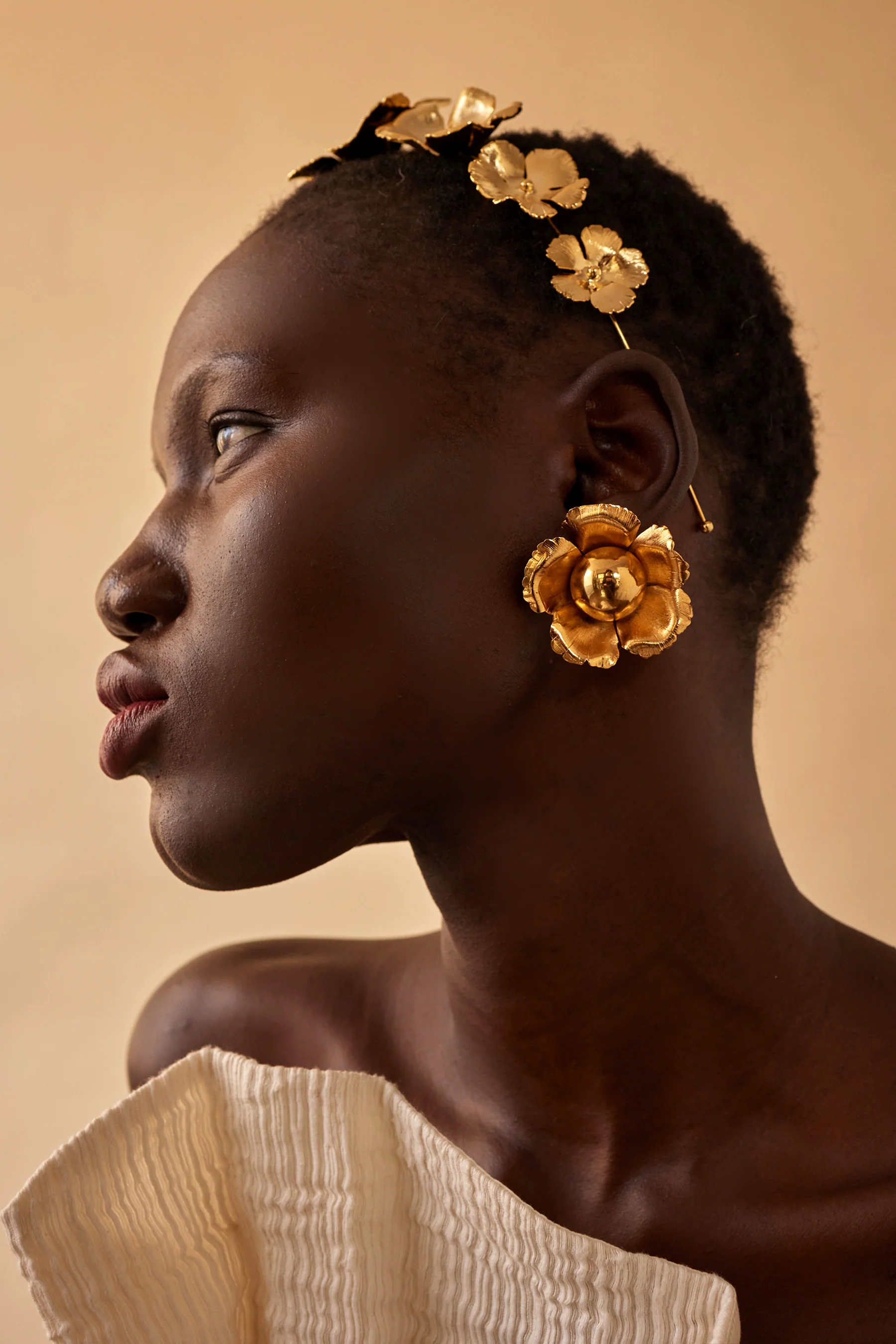 Eden Domed Stud Earrings - Image 8