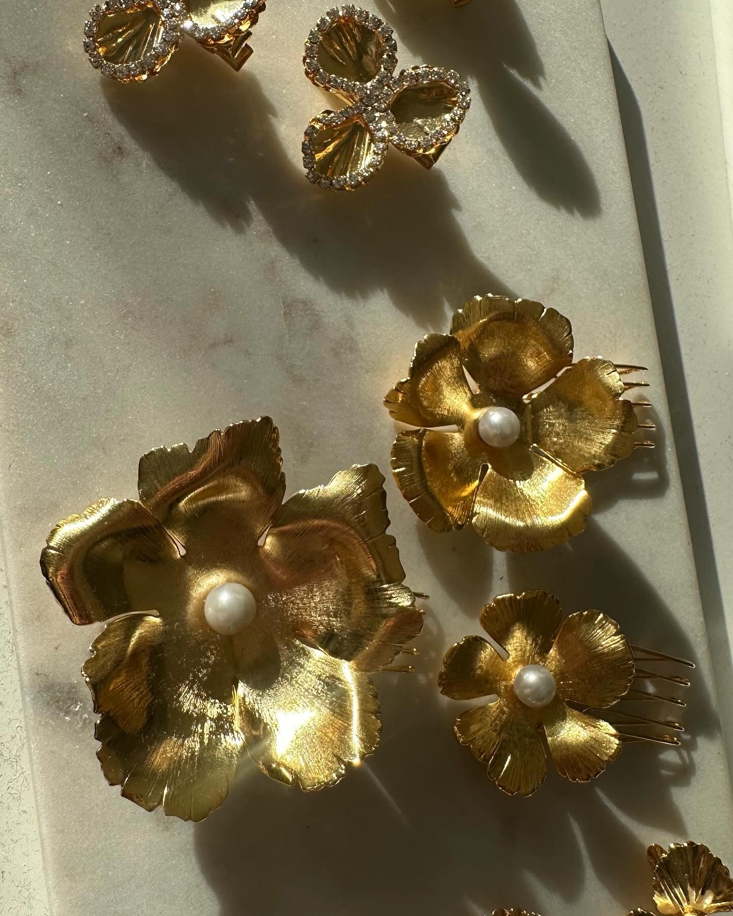 Eden Floral Comb Set - Image 12