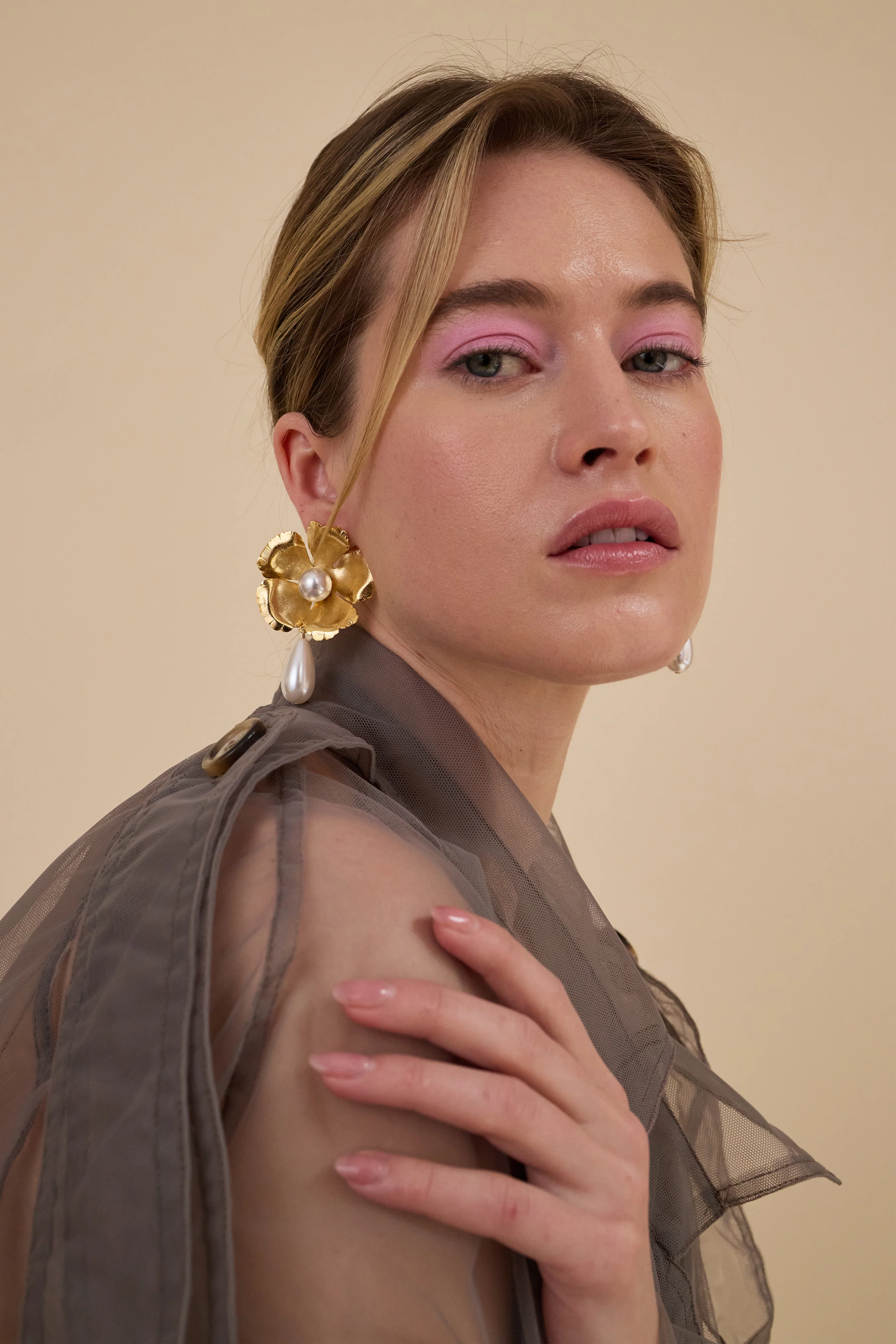 Eden Pearl Tear Drop Earrings - Image 9