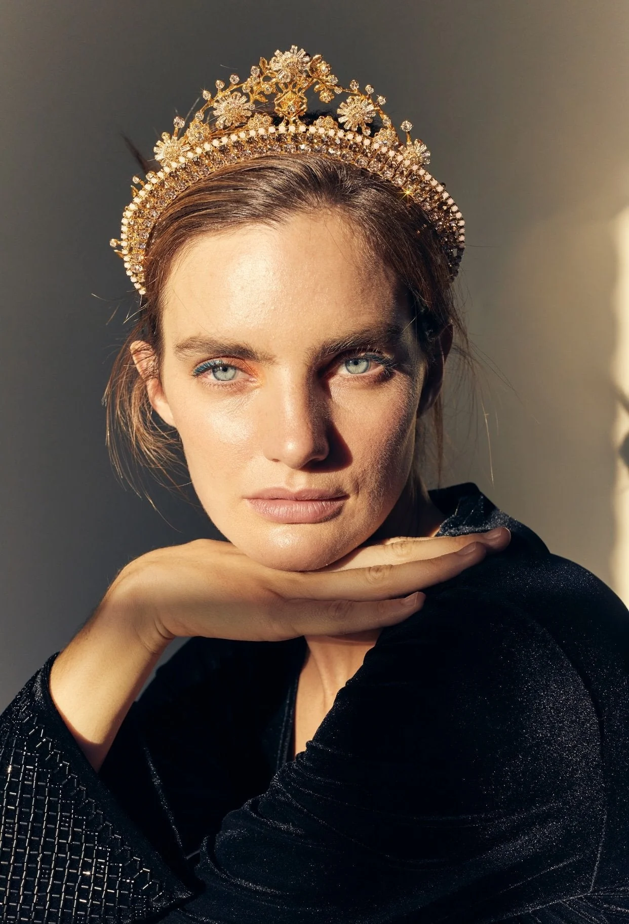 Filigree Crystal Crown - Image 3