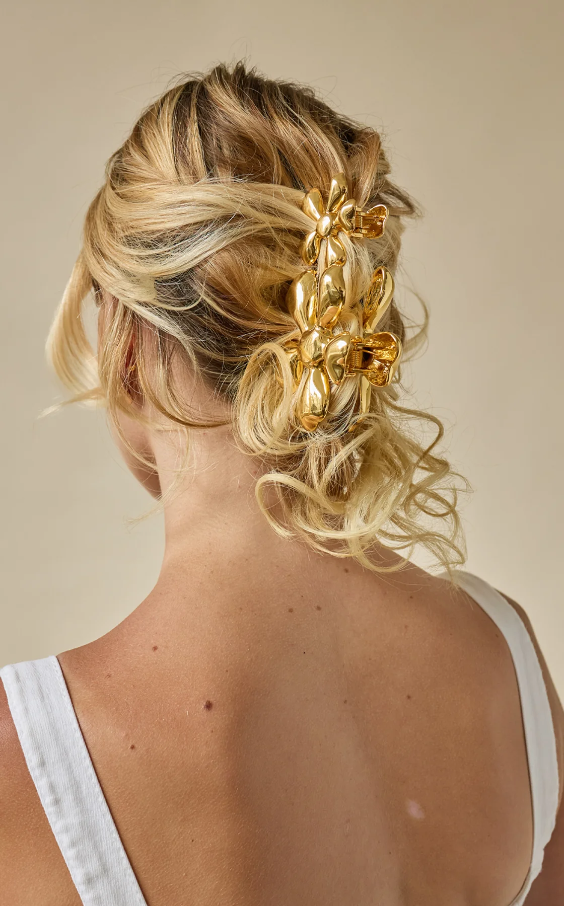 Glossy Daisy Mini Claw Clip - Image 11