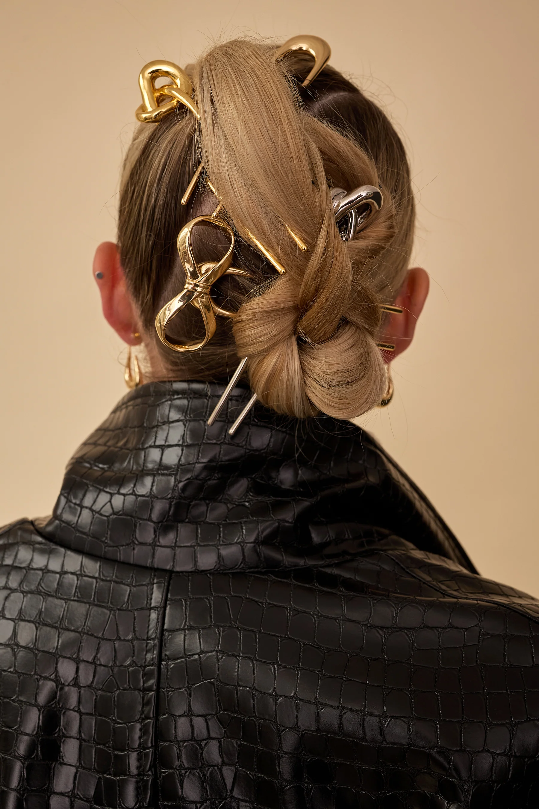 Glossy Knot French Pin - Image 4