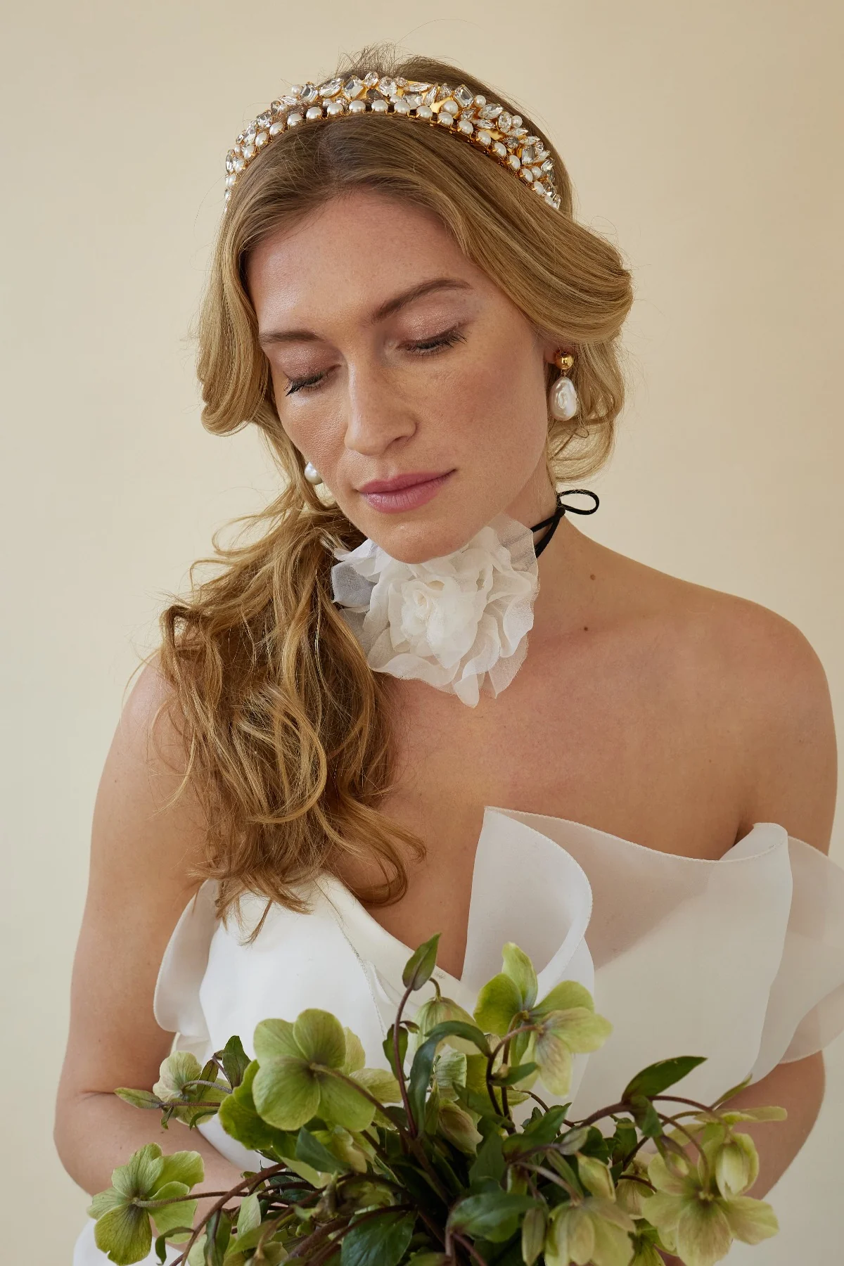 Nelly Flower Choker - Image 5