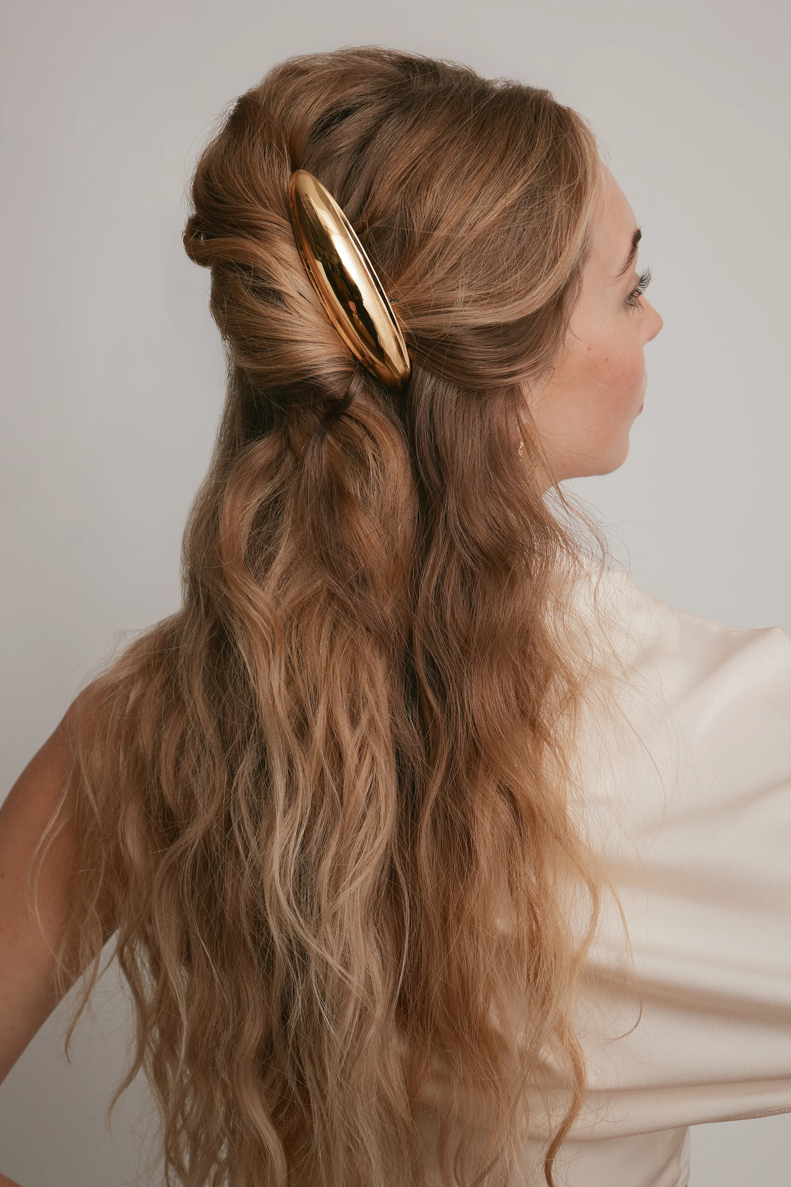 Noelle Elongated Barrette - Image 4