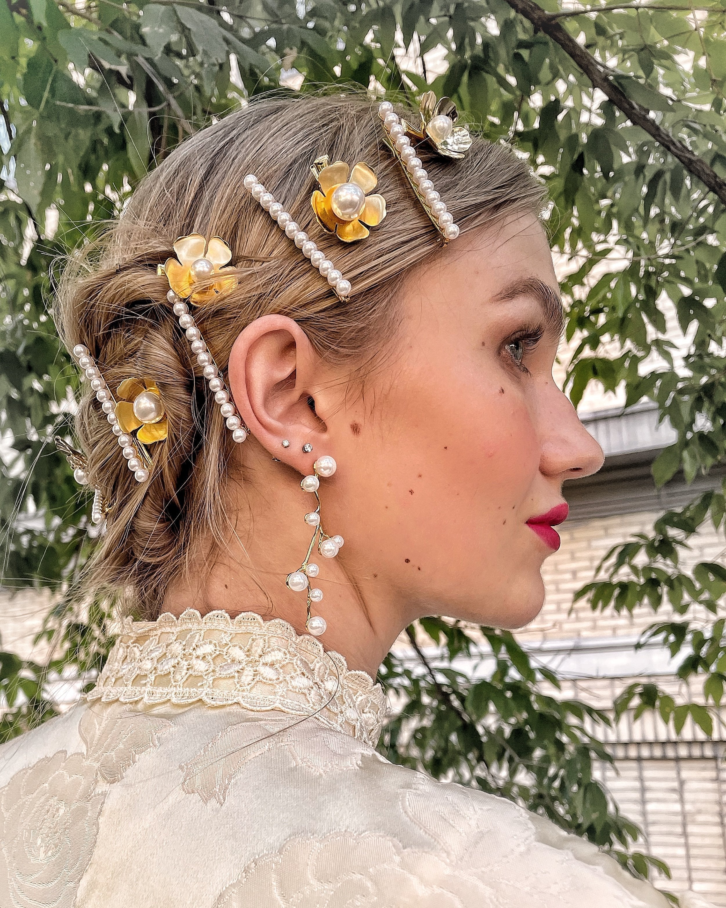Philippa Pearl Flower Clip Set of 3 - Image 10