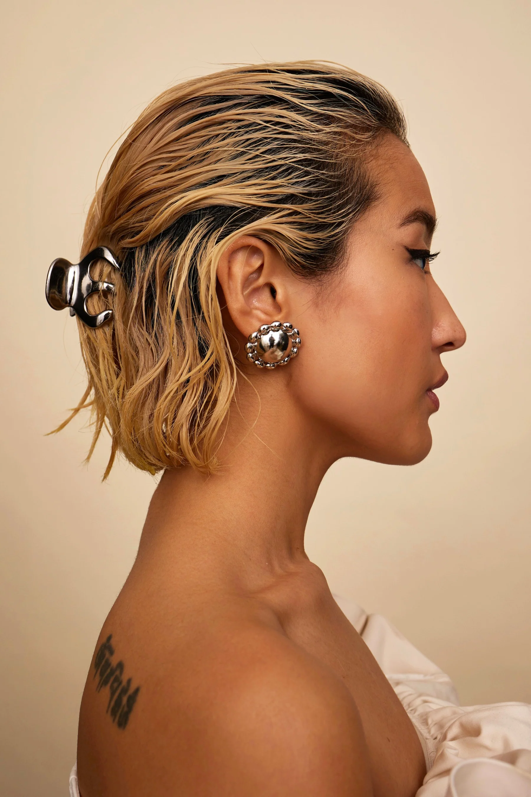 Selene Claw Clip - Image 6