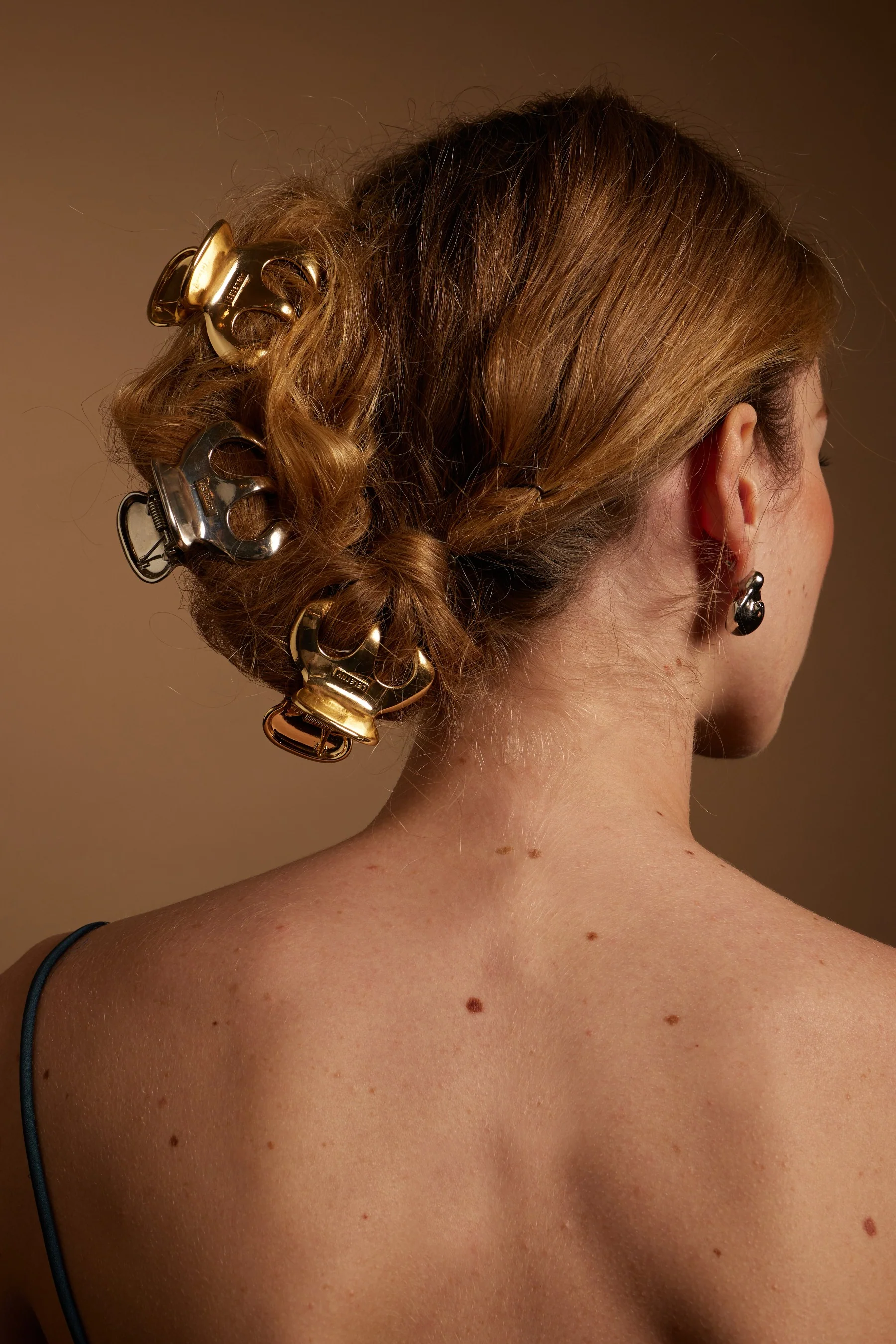 Selene Claw Clip - Image 7